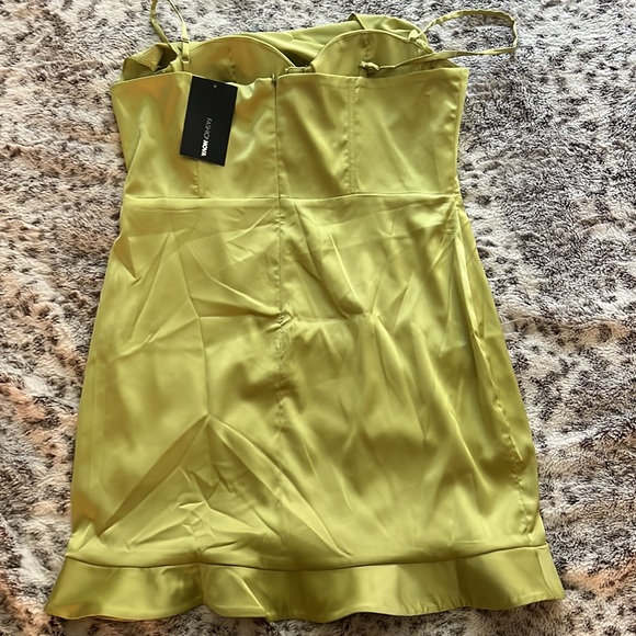 Lime green cocktail/party dress - Picture 2 of 2